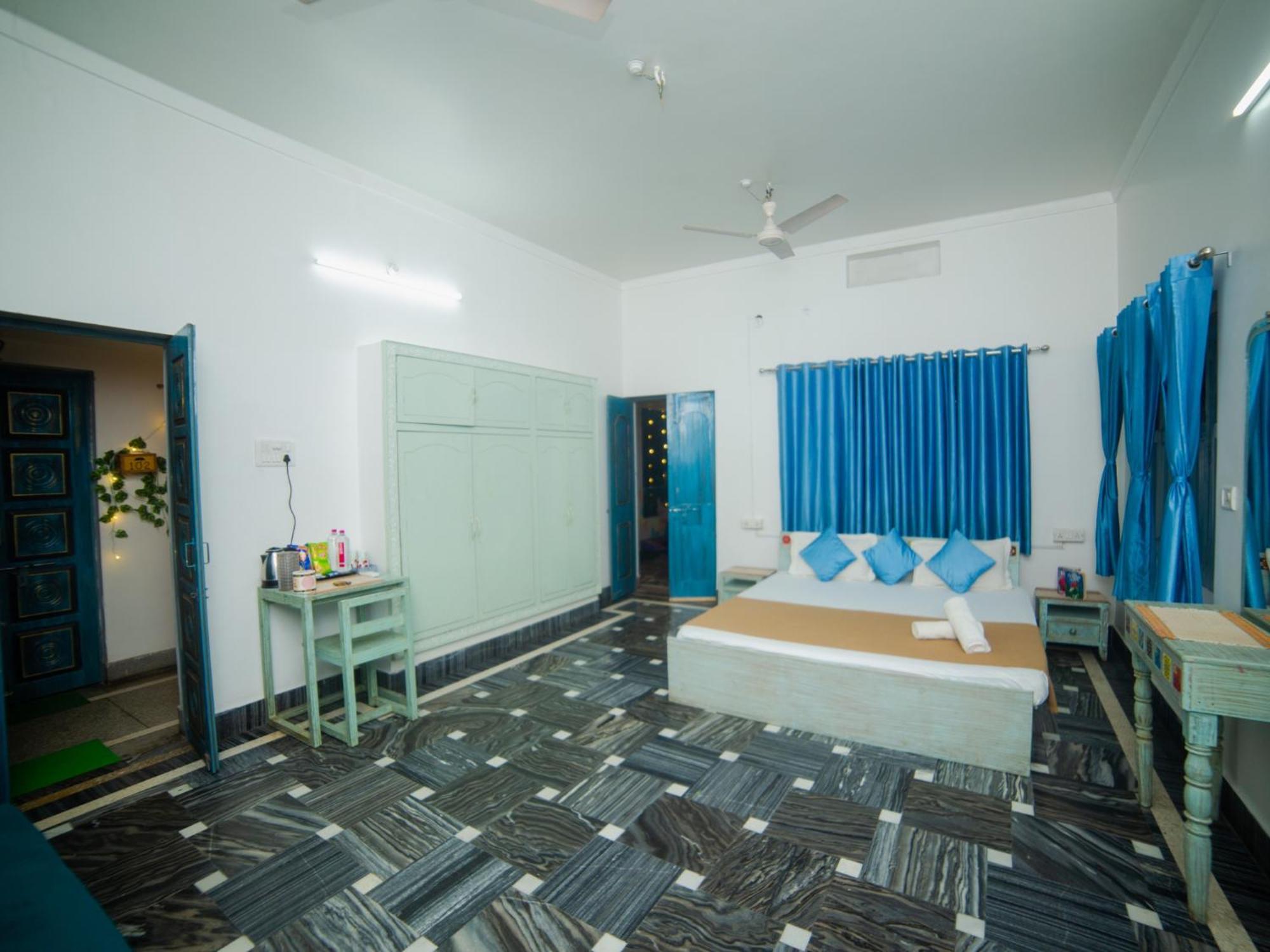 Moustache Varanasi Exterior photo